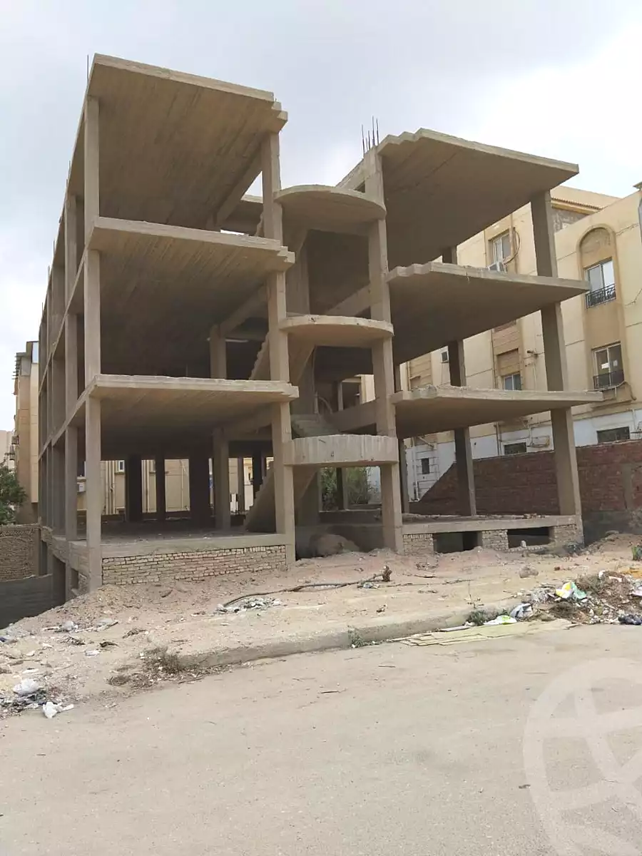 https://aqarmap.com.eg/ar/listing/7052447-for-sale-cairo-new-cairo-ganob-el-akadamiya-south-academy-a-zaid-ebn-haretha-st