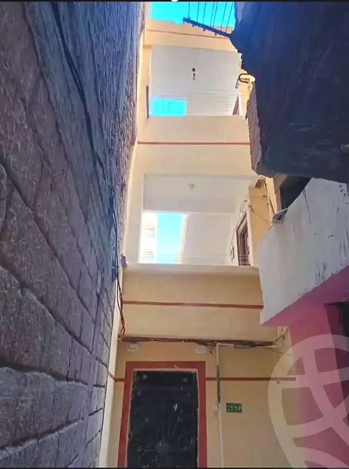 https://aqarmap.com.eg/ar/listing/7052445-for-sale-alexandria-al-agamy-el-hanouvel-el-warsha-st