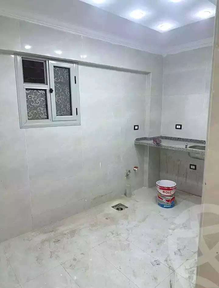 https://aqarmap.com.eg/ar/listing/7052480-for-sale-alexandria-al-agamy-el-hanouvel-radwan-st