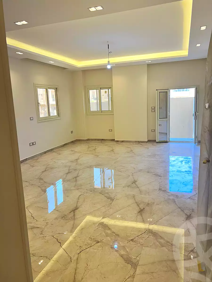 https://aqarmap.com.eg/ar/listing/7052534-for-sale-cairo-new-cairo-south-investors-mohammed-nagib-axis-st