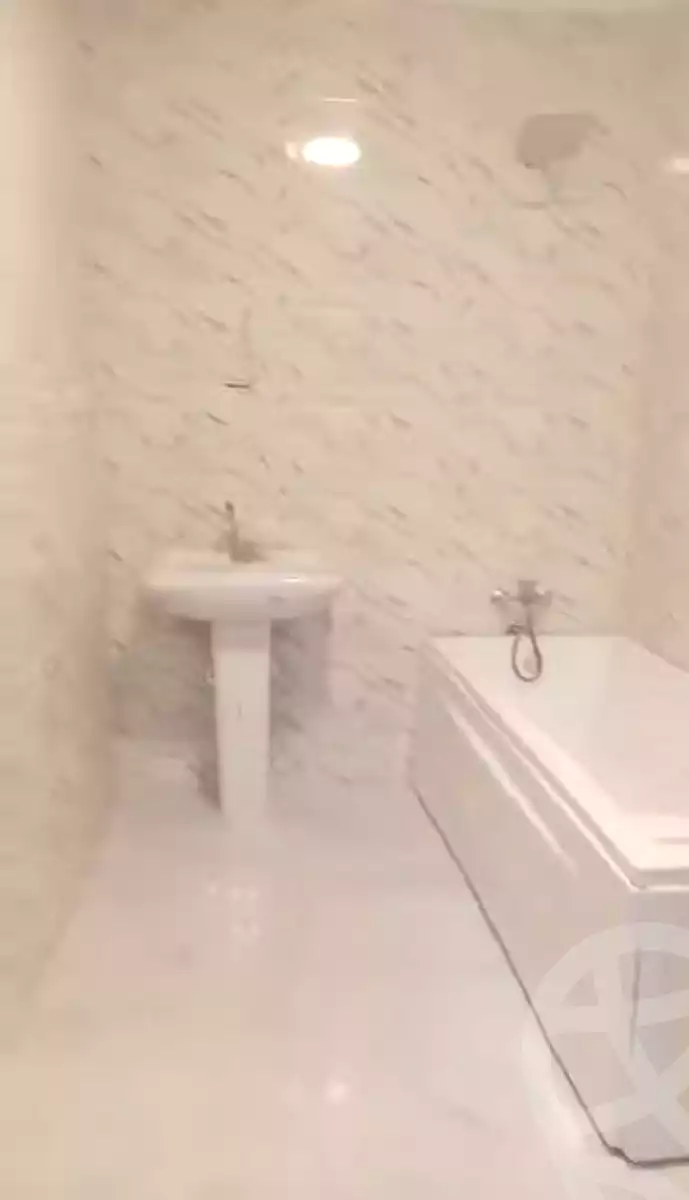 https://aqarmap.com.eg/ar/listing/7052572-for-sale-cairo-nozha-2-el-khamseen-st