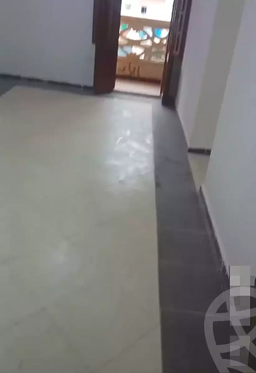 https://aqarmap.com.eg/ar/listing/7052707-for-rent-alexandria-new-miami-eskot