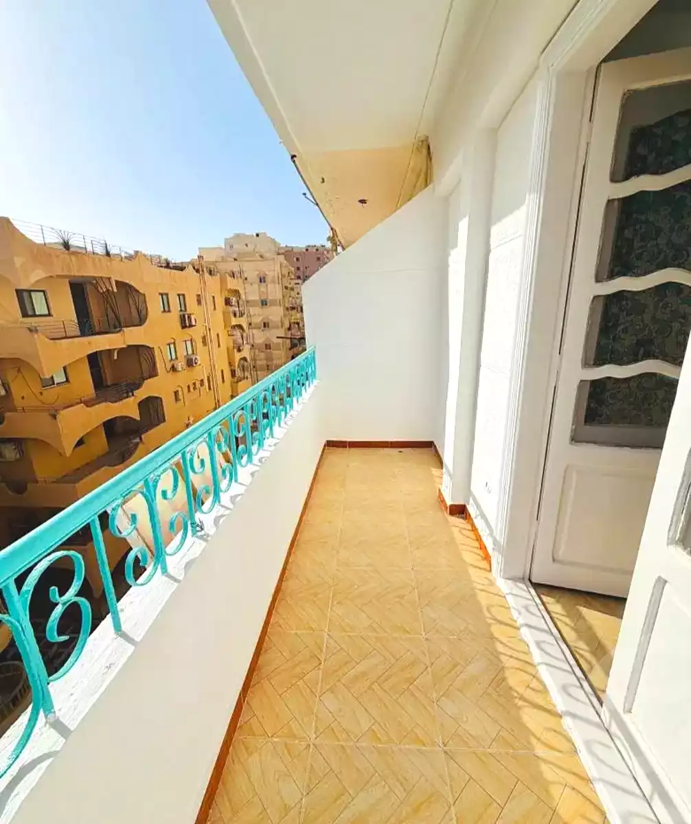 https://aqarmap.com.eg/en/listing/7052821-for-sale-alexandria-al-agamy-shataa-el-nakheel