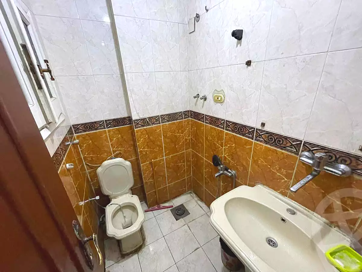 https://aqarmap.com.eg/ar/listing/7052925-for-sale-alexandria-el-asafra-shr-45