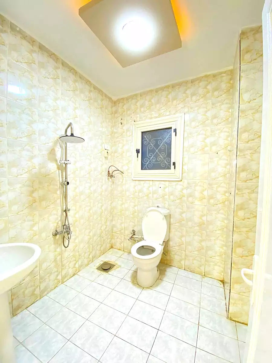 https://aqarmap.com.eg/ar/listing/7053512-for-rent-alexandria-al-agamy-lbytsh-ibrahim-othman-st
