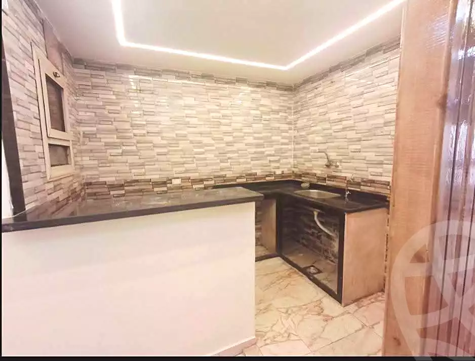 https://aqarmap.com.eg/ar/listing/7053587-for-sale-alexandria-al-agamy-lbytsh-shahr-al-assal-st
