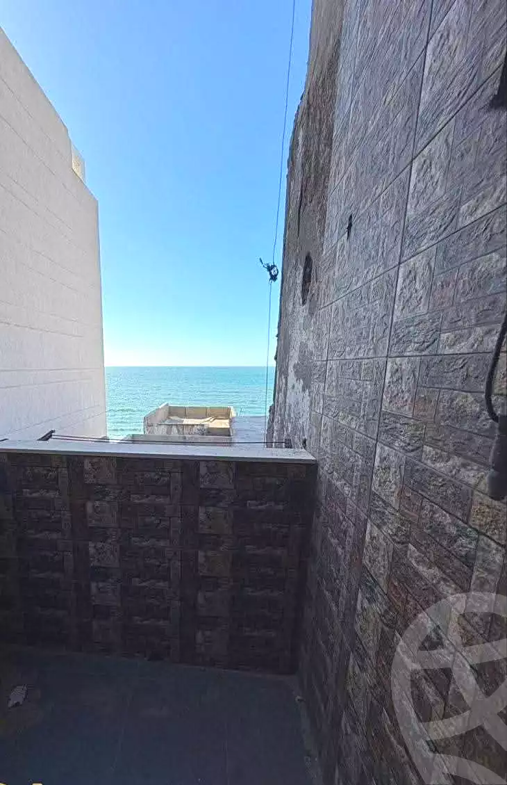 https://aqarmap.com.eg/ar/listing/7053660-for-sale-alexandria-camp-cesar-el-gaish-rd