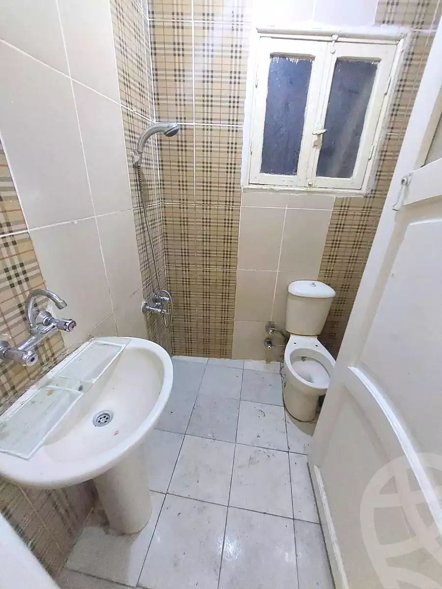 https://aqarmap.com.eg/ar/listing/7053665-for-sale-alexandria-bahray-el-anfoshy-sidi-al-mawazini-st