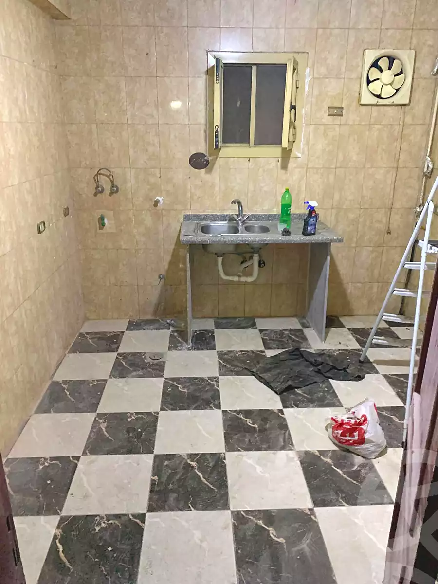 https://aqarmap.com.eg/ar/listing/7053715-for-rent-cairo-helwan-helwan-el-sharkeya-thabit-basha-st