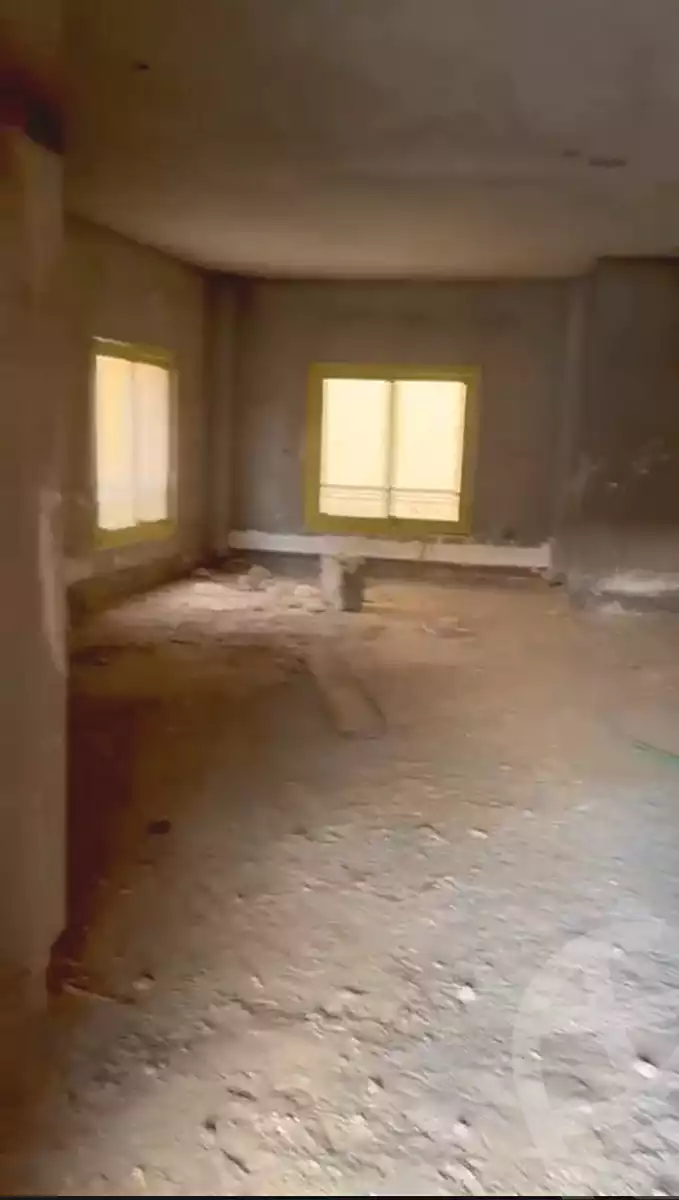 https://aqarmap.com.eg/ar/listing/7053998-for-sale-cairo-el-sheikh-zayed-city-compounds-el-khamayel