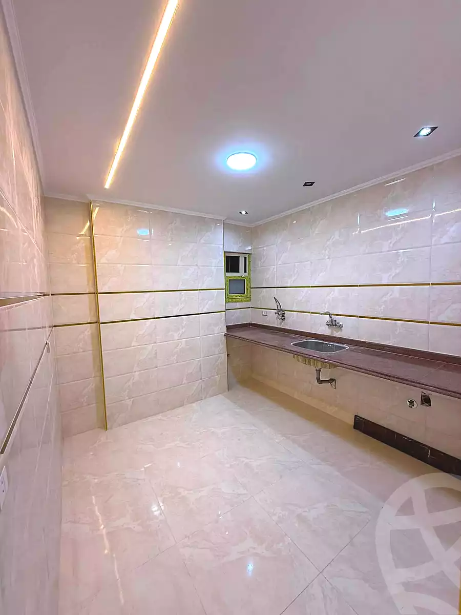 https://aqarmap.com.eg/en/listing/7054077-for-sale-alexandria-sydy-bshr-sydy-bshr-bhry-street-15