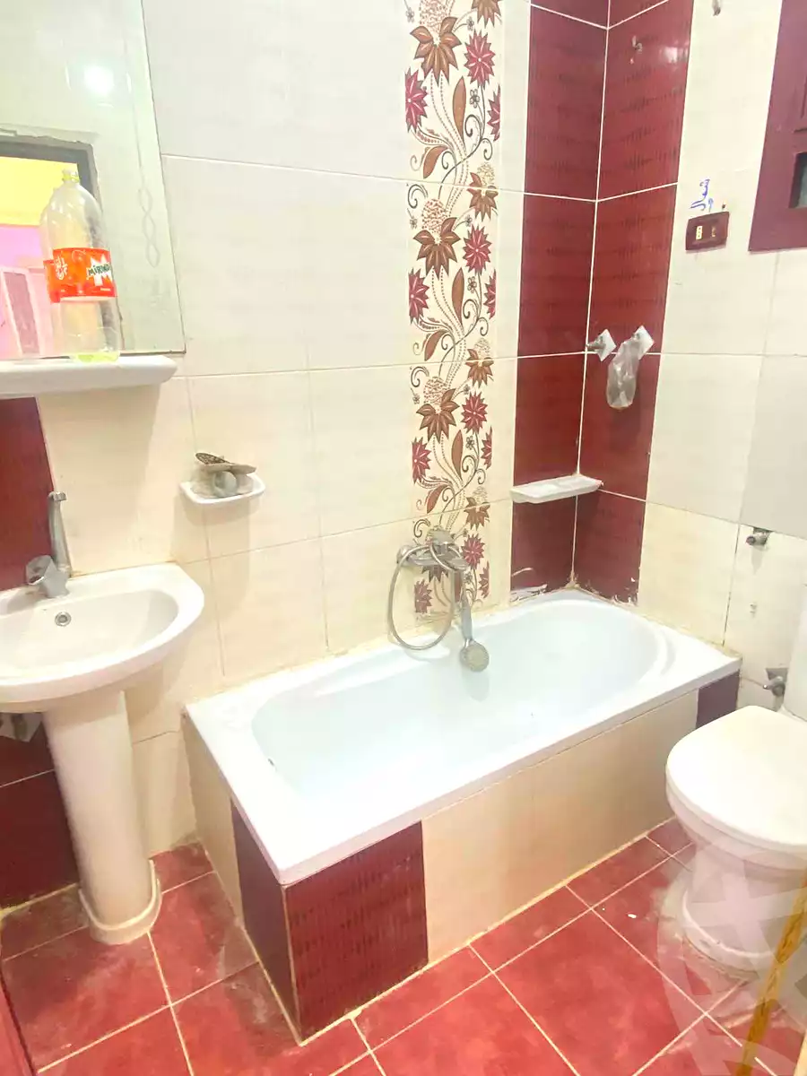 https://aqarmap.com.eg/ar/listing/7054656-for-sale-alexandria-al-agamy-el-hanouvel-el-salam-st