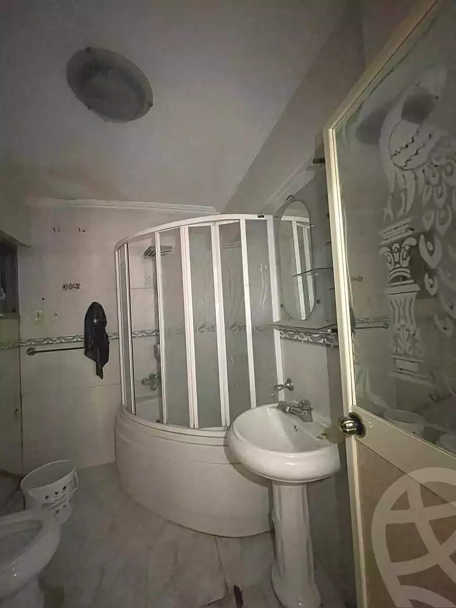 https://aqarmap.com.eg/ar/listing/7054902-for-sale-alexandria-al-agamy-lbytsh-mecca-st