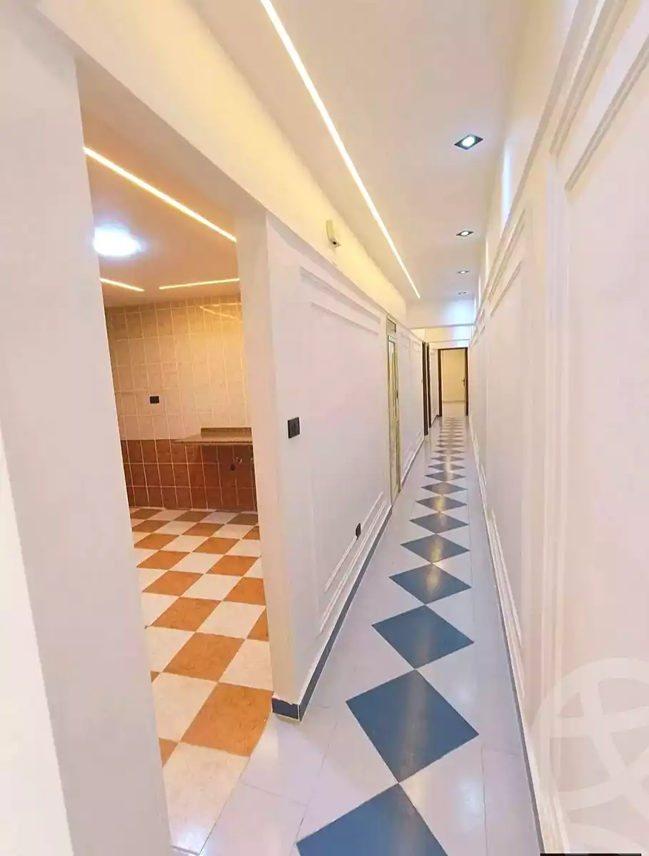 https://aqarmap.com.eg/ar/listing/7054955-for-sale-alexandria-sydy-bshr-sydy-bshr-bhry