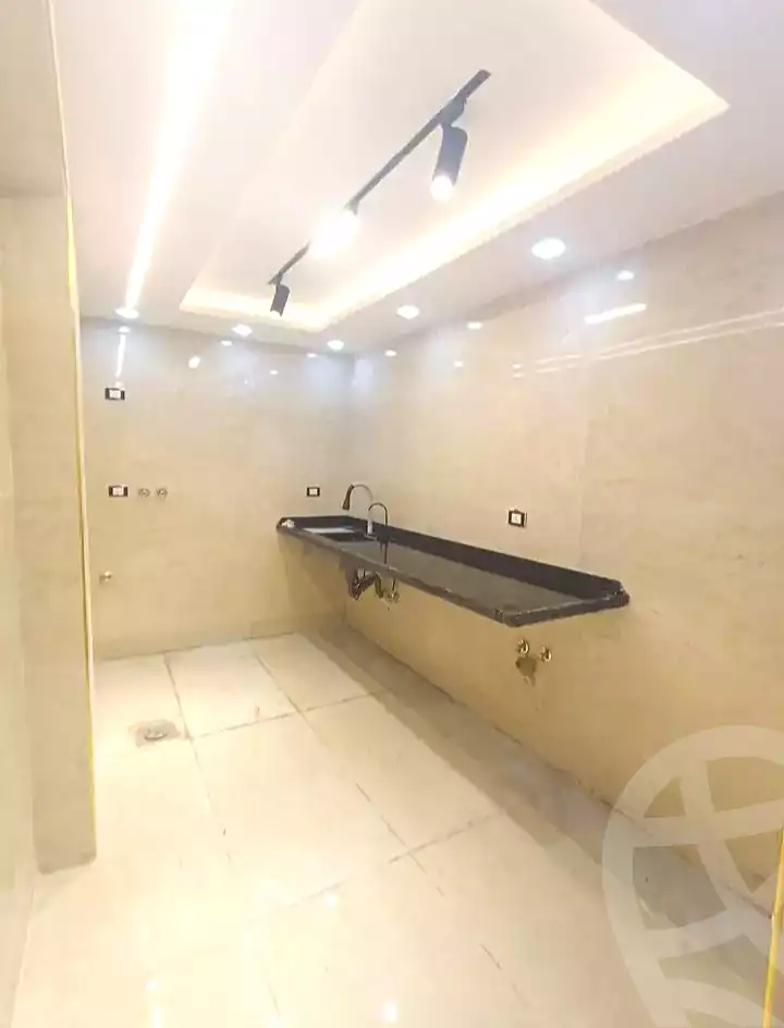 https://aqarmap.com.eg/ar/listing/7055295-for-sale-alexandria-al-agamy-el-hanouvel