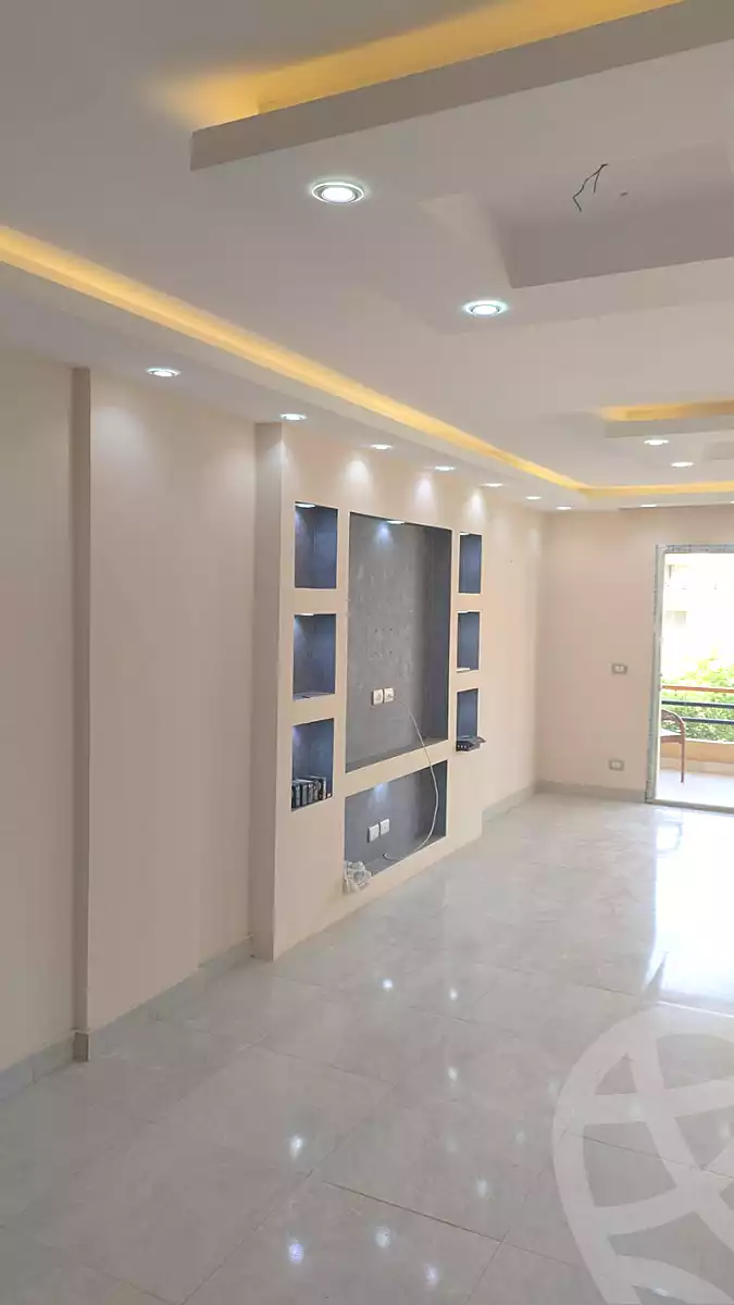 https://aqarmap.com.eg/en/listing/7055804-for-rent-cairo-new-cairo-compounds-the-square
