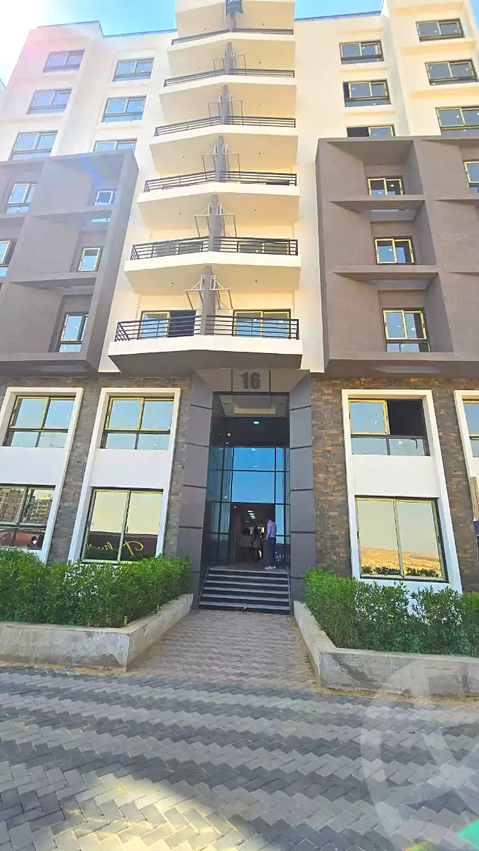 https://aqarmap.com.eg/ar/listing/7055796-for-sale-cairo-new-administrative-capital-r7-green-avenue