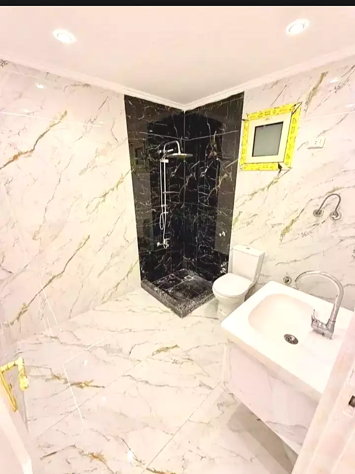 https://aqarmap.com.eg/ar/listing/7055856-for-sale-alexandria-miami-45-street