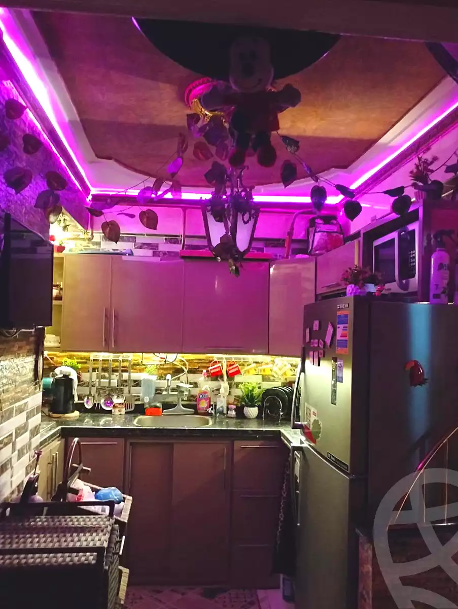 https://aqarmap.com.eg/en/listing/7056105-for-sale-alexandria-al-agamy-el-hanouvel-radwan-st