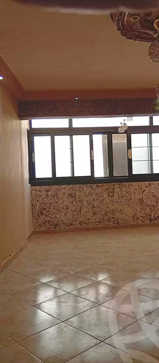 https://aqarmap.com.eg/ar/listing/7056154-for-rent-alexandria-al-agamy-bw-ywsf