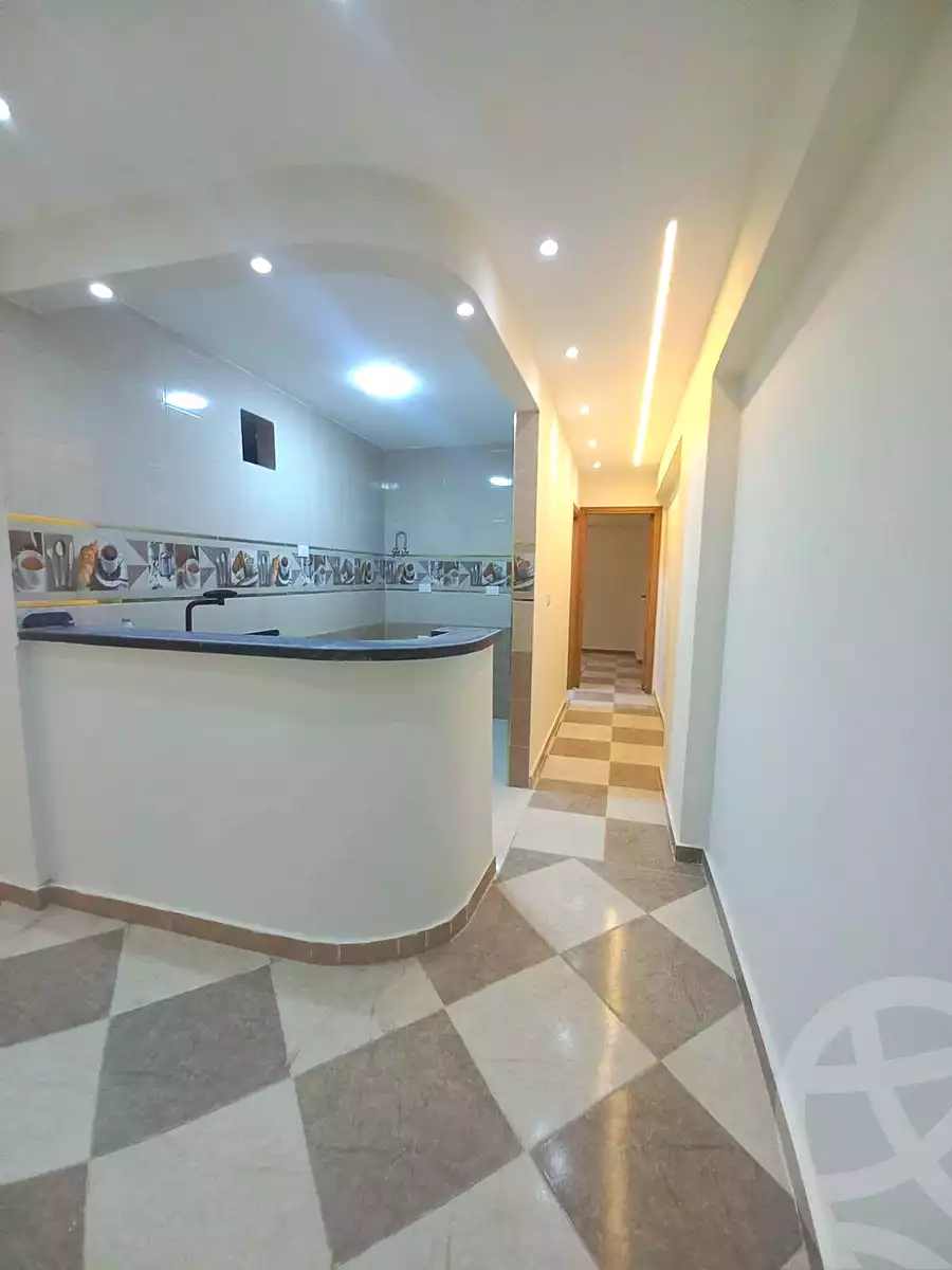 https://aqarmap.com.eg/ar/listing/7056393-for-sale-alexandria-sydy-bshr-sydy-bshr-bhry-shr-mhmd-njyb