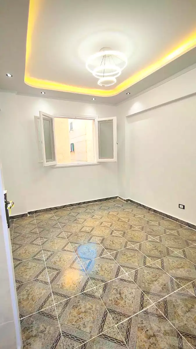 https://aqarmap.com.eg/ar/listing/7056492-for-sale-alexandria-al-agamy-shataa-el-nakheel