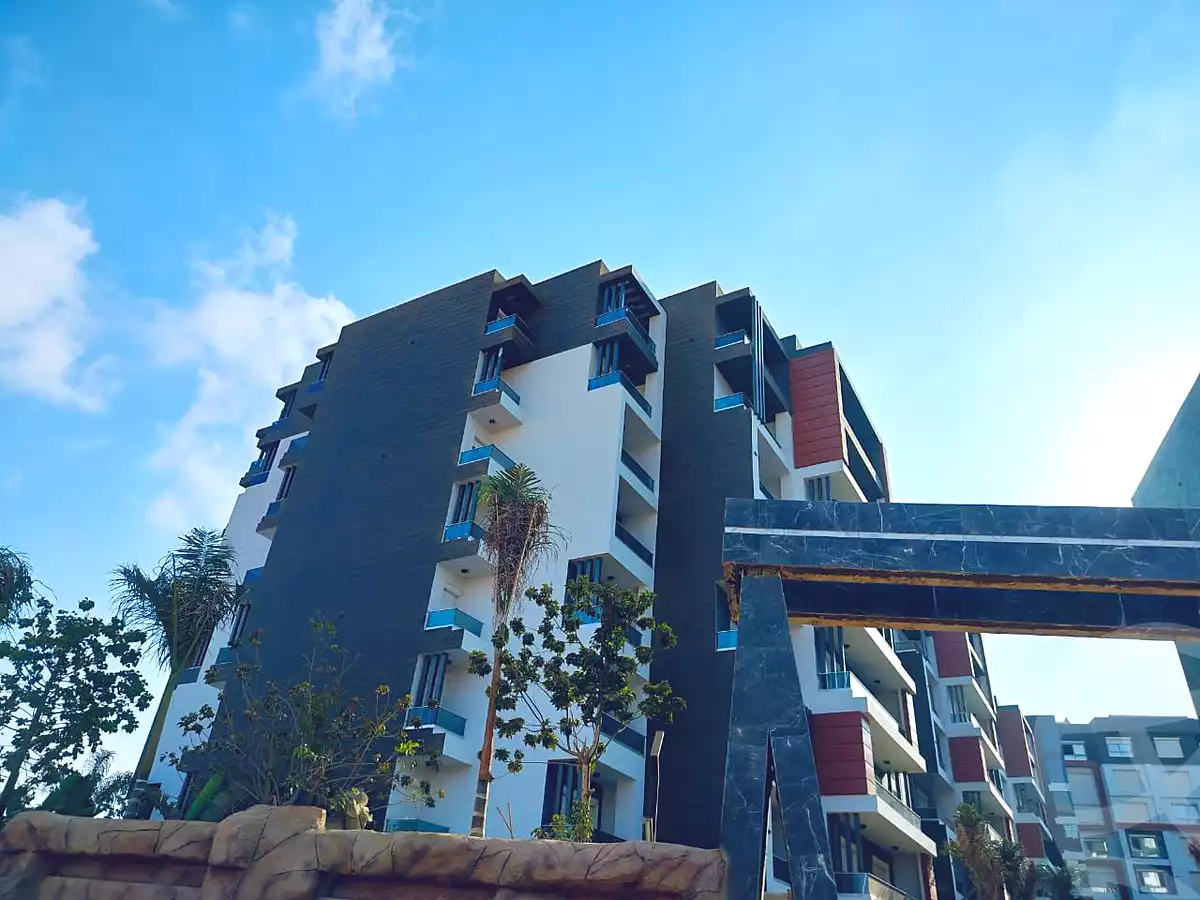 https://aqarmap.com.eg/ar/listing/7056503-for-sale-cairo-new-administrative-capital-r7-la-capitale