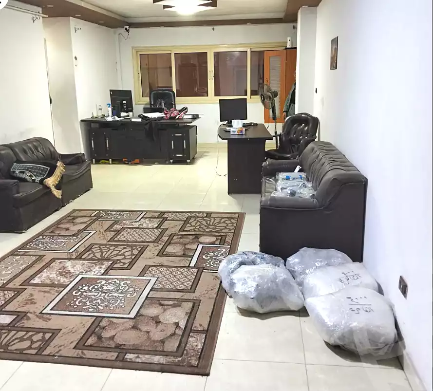 https://aqarmap.com.eg/en/listing/7056631-for-sale-cairo-helwan-sherif-st