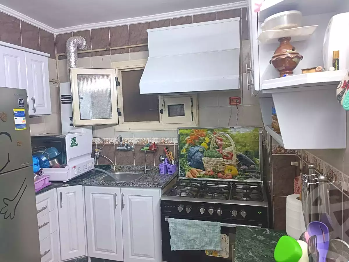 https://aqarmap.com.eg/en/listing/7056670-for-sale-cairo-helwan-helwan-el-sharkeya-zaki-hawas-st