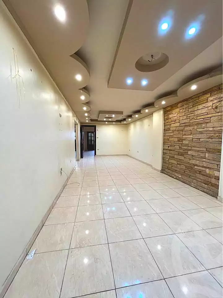 https://aqarmap.com.eg/ar/listing/7056746-for-sale-cairo-el-zaytun-lzytwn-lshrqy-toman-bai-st