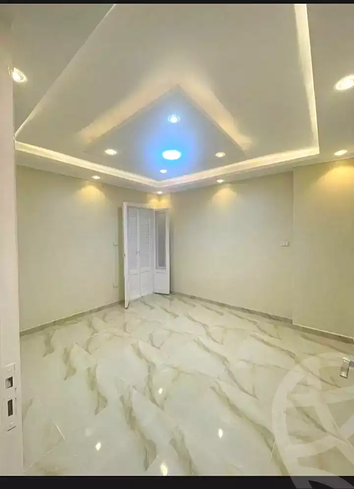 https://aqarmap.com.eg/ar/listing/7056783-for-sale-alexandria-miami-shr-jml-bd-lnsr