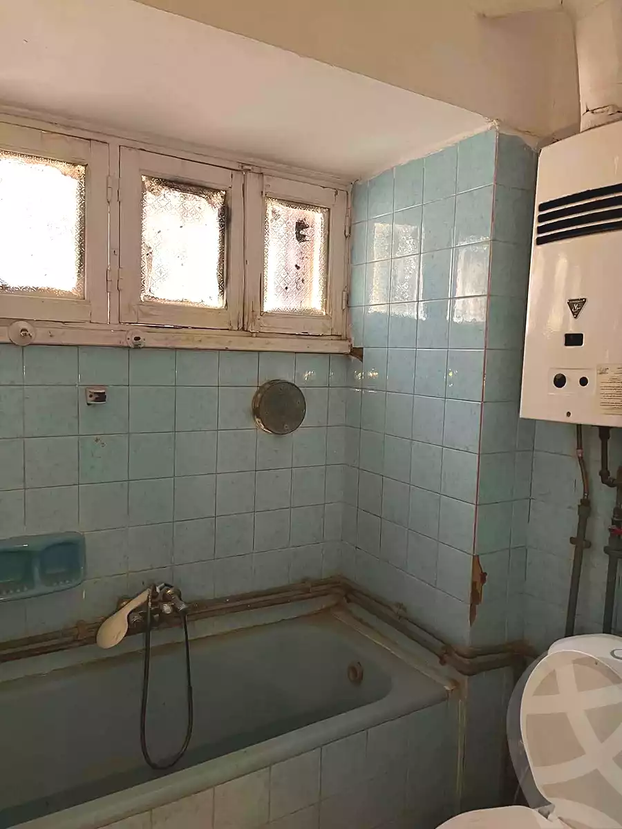 https://aqarmap.com.eg/ar/listing/7057239-for-rent-cairo-ain-shams-ahmed-esmat-st