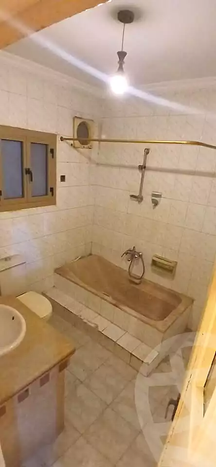 https://aqarmap.com.eg/ar/listing/7057385-for-sale-alexandria-al-agamy-lbytsh