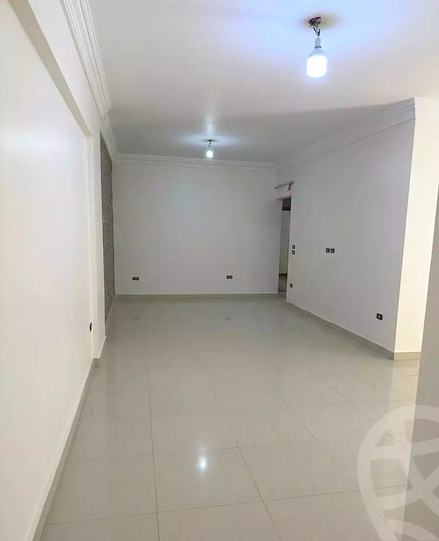 https://aqarmap.com.eg/ar/listing/7057402-for-sale-cairo-new-cairo-el-ahyaa-fourth-neighborhood-street-28