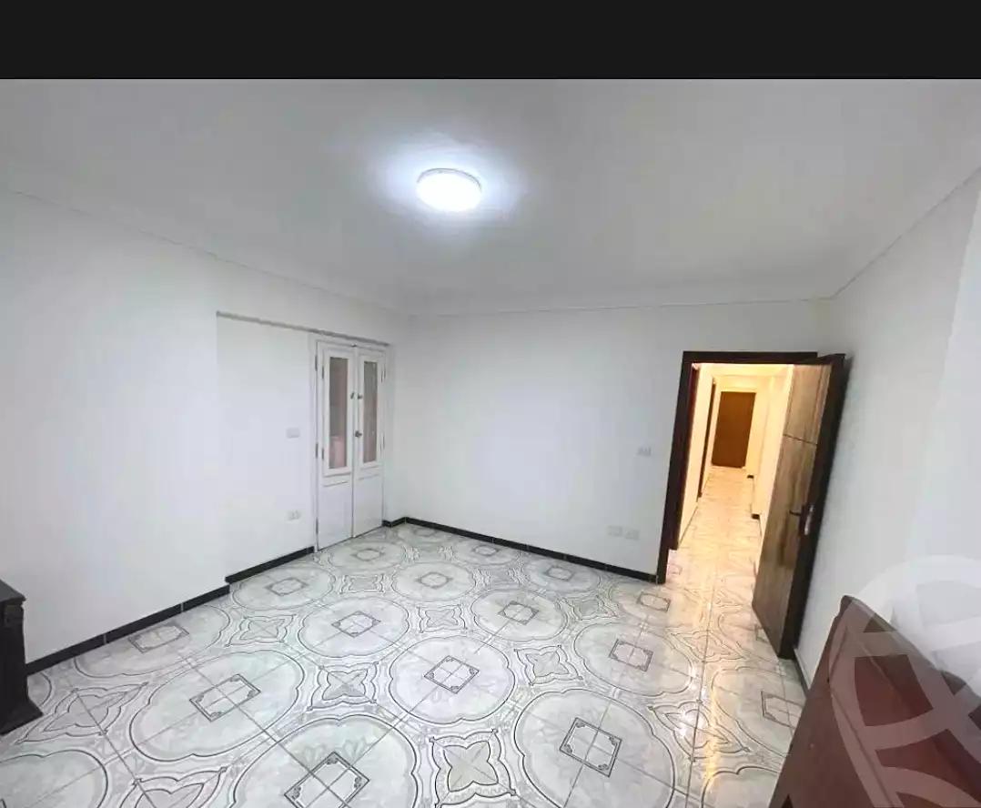 https://aqarmap.com.eg/en/listing/7057429-for-sale-alexandria-sydy-bshr-sydy-bshr-bhry-shr-khld-bn-lwlyd