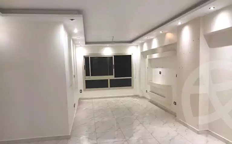 https://aqarmap.com.eg/ar/listing/7057659-for-rent-alexandria-smouha-compounds-in-smouha