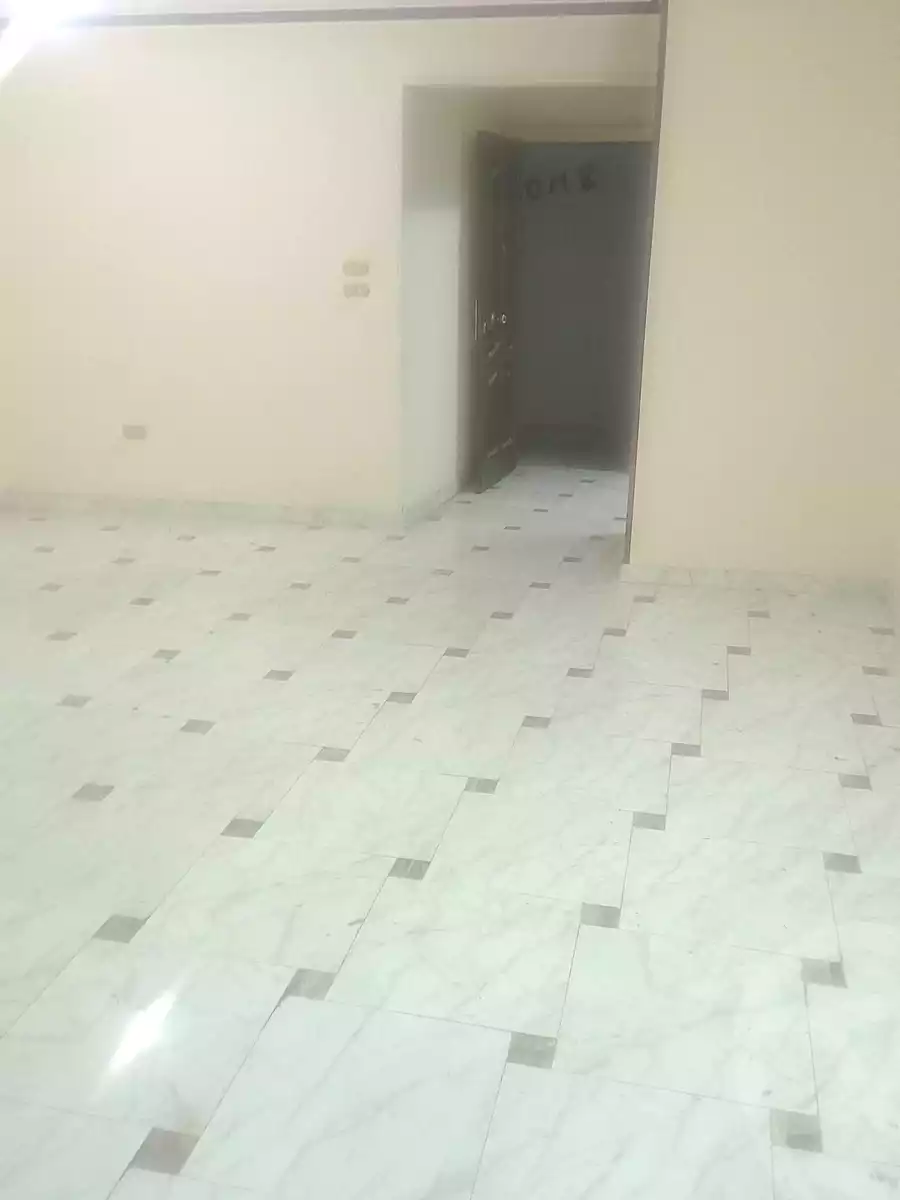 https://aqarmap.com.eg/ar/listing/7058161-for-sale-cairo-ain-shams-ain-shams-el-sharkia-el-zahraa-st