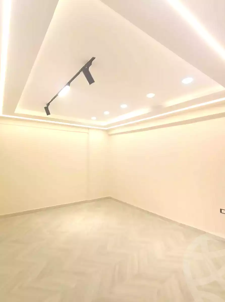 https://aqarmap.com.eg/ar/listing/7058197-for-sale-alexandria-al-agamy-el-hanouvel