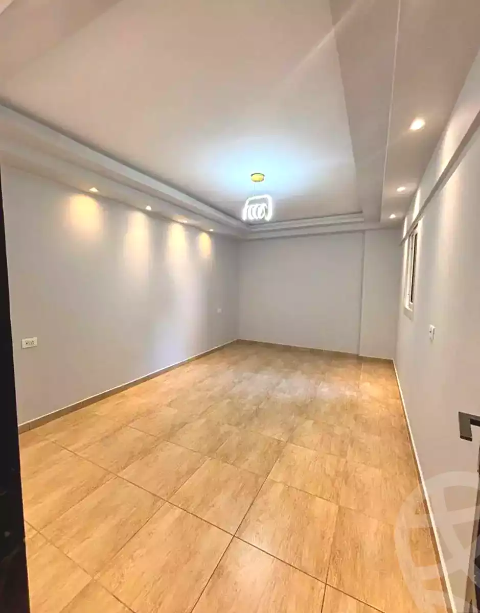 https://aqarmap.com.eg/ar/listing/7058189-for-sale-alexandria-miami-el-sebaey-st