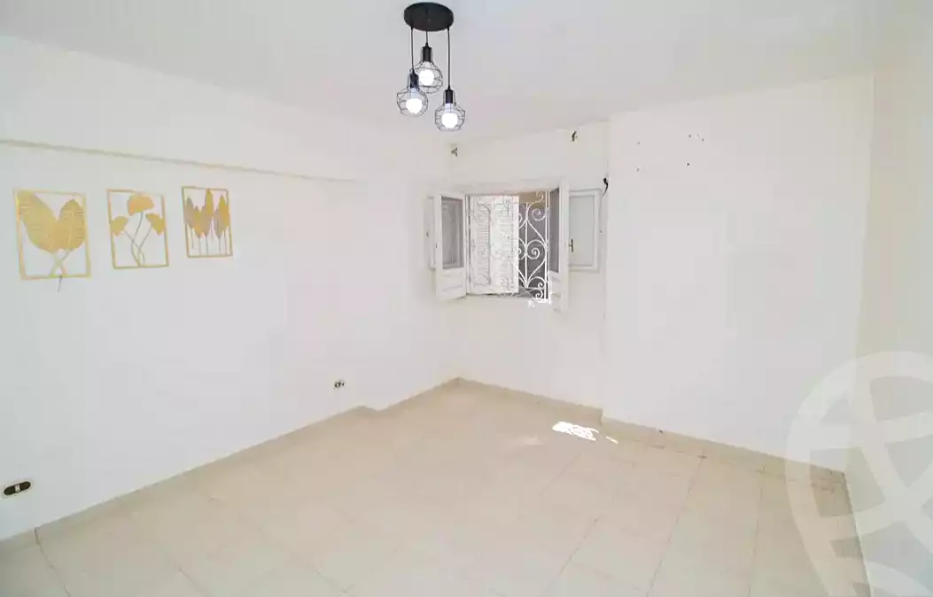 https://aqarmap.com.eg/ar/listing/7058231-for-sale-alexandria-camp-cesar-famous-st