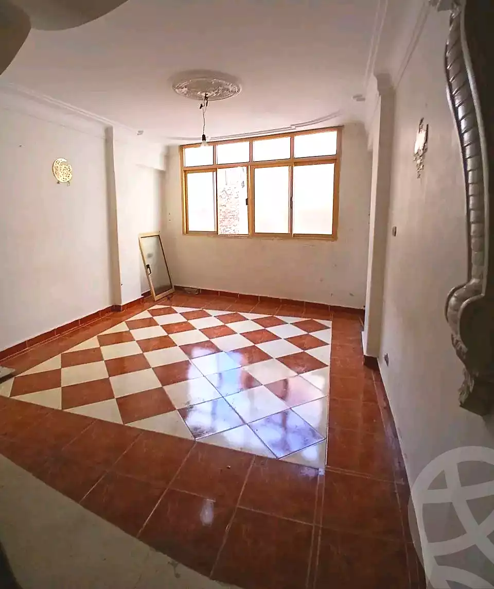 https://aqarmap.com.eg/ar/listing/7058308-for-sale-alexandria-lsywf-el-seyouf-qebly-el-salam-st