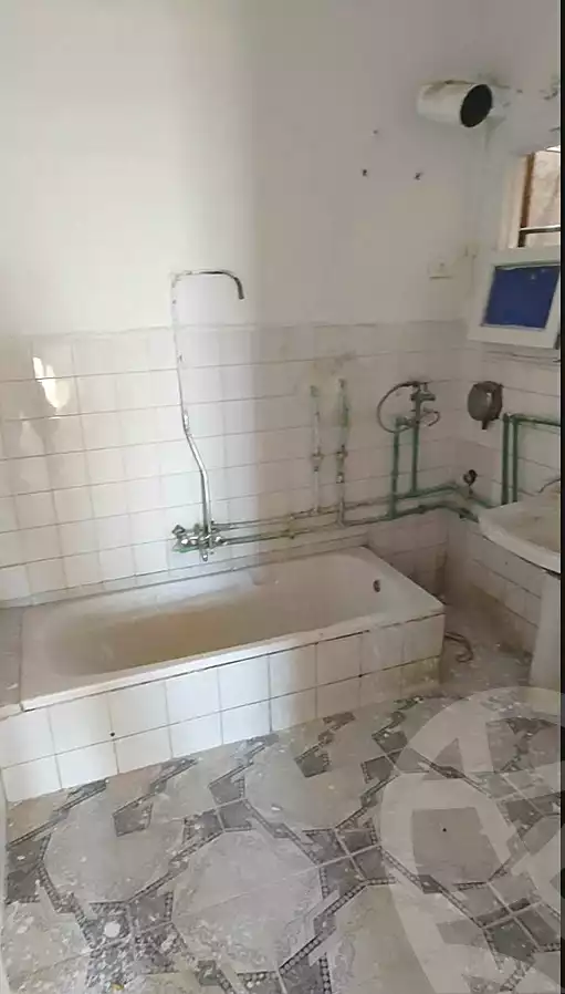 https://aqarmap.com.eg/ar/listing/7058378-for-rent-alexandria-el-dekhela