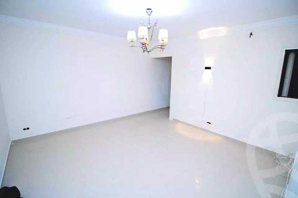 https://aqarmap.com.eg/ar/listing/7058409-for-sale-alexandria-camp-cesar-famous-st