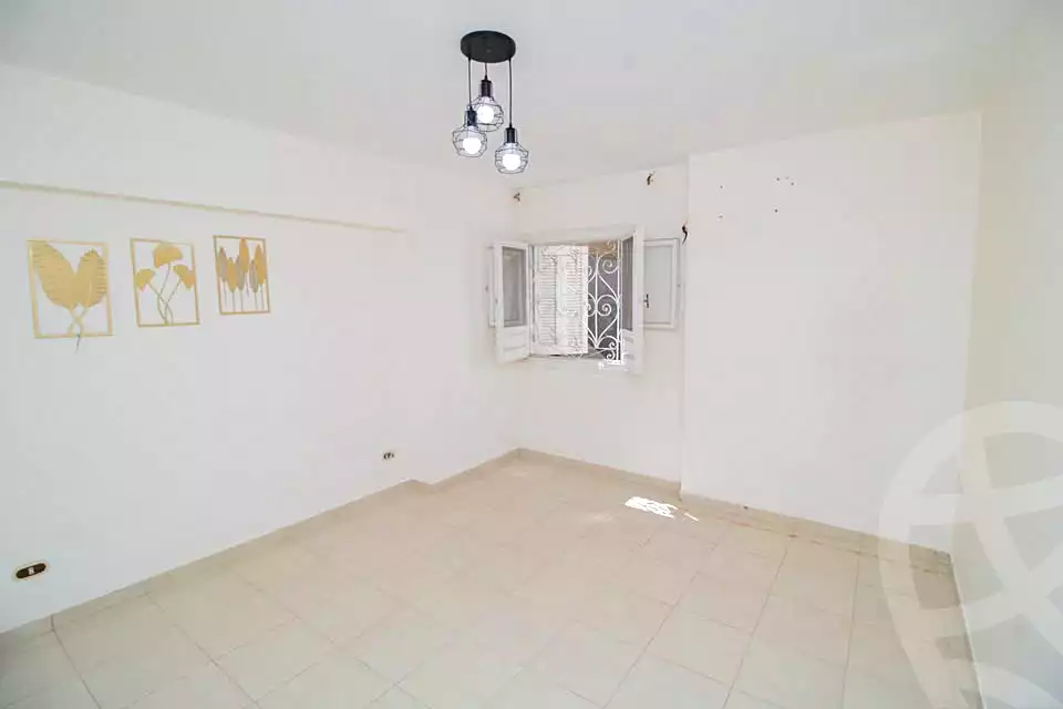 https://aqarmap.com.eg/ar/listing/7058409-for-sale-alexandria-camp-cesar-famous-st