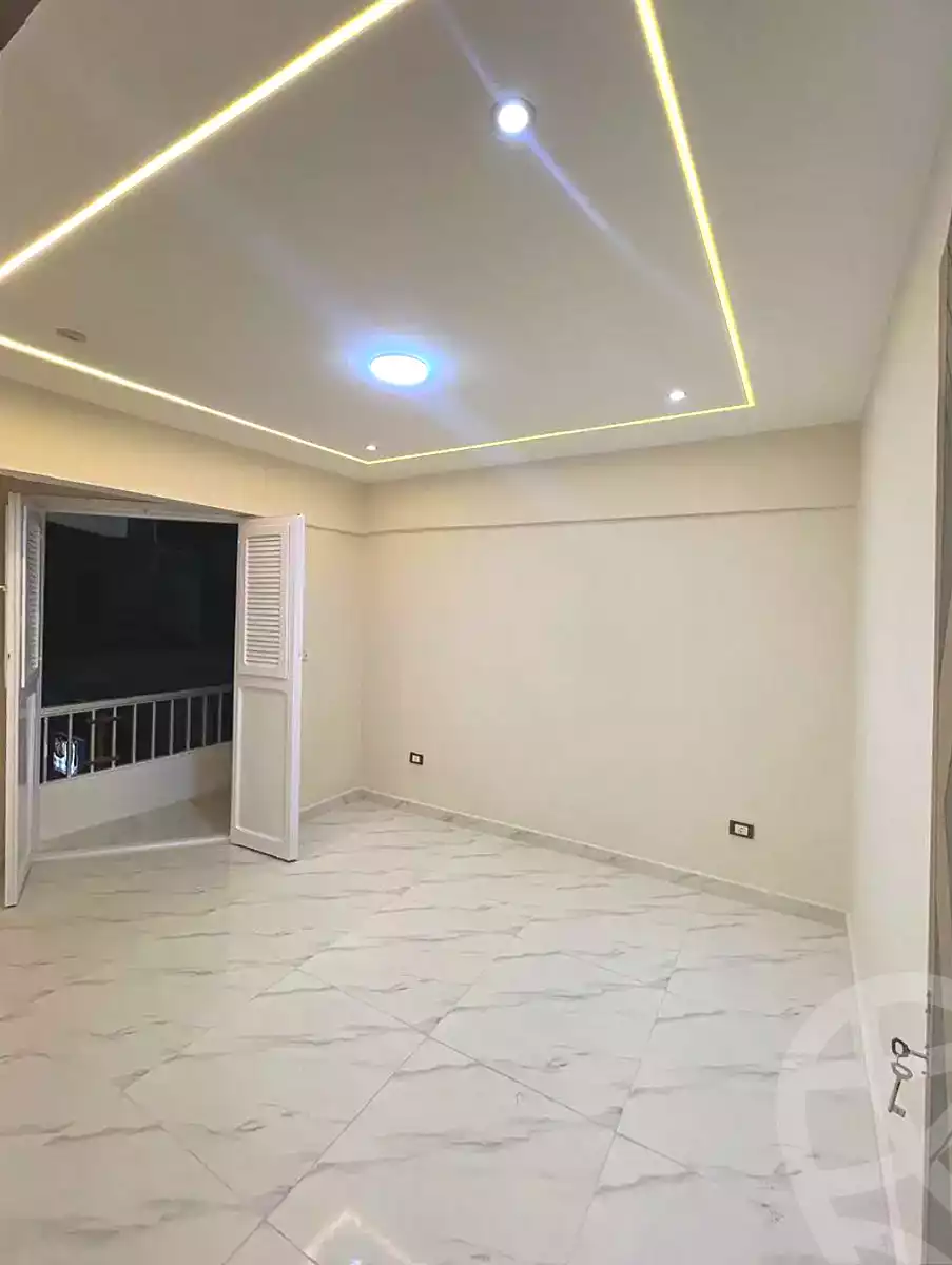 https://aqarmap.com.eg/en/listing/7058538-for-sale-alexandria-sydy-bshr-sydy-bshr-bhry-shr-khld-bn-lwlyd