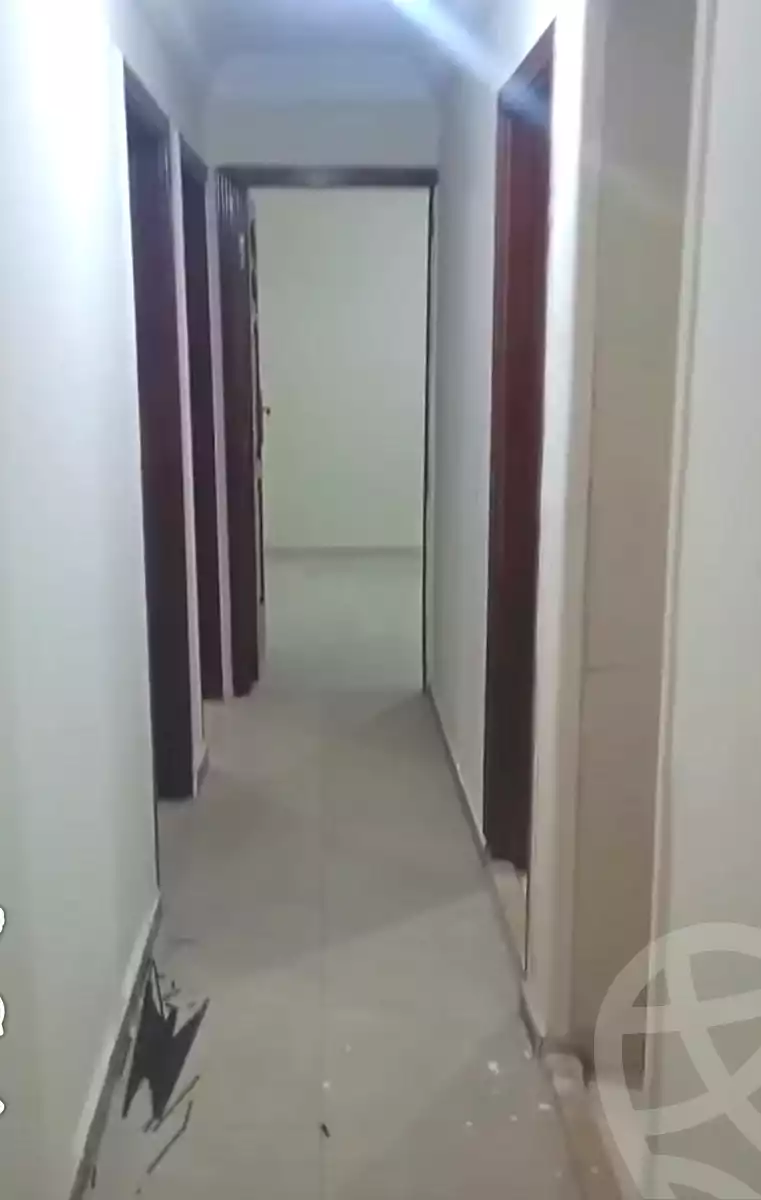 https://aqarmap.com.eg/ar/listing/7058591-for-rent-alexandria-new-miami-eskot