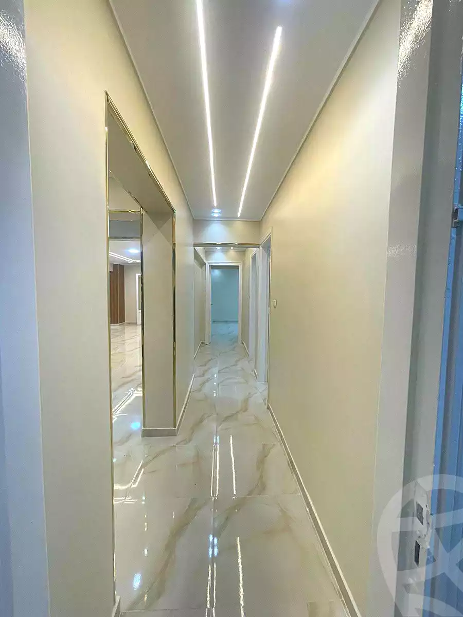 https://aqarmap.com.eg/ar/listing/7058612-for-sale-alexandria-miami-abou-el-arab-st