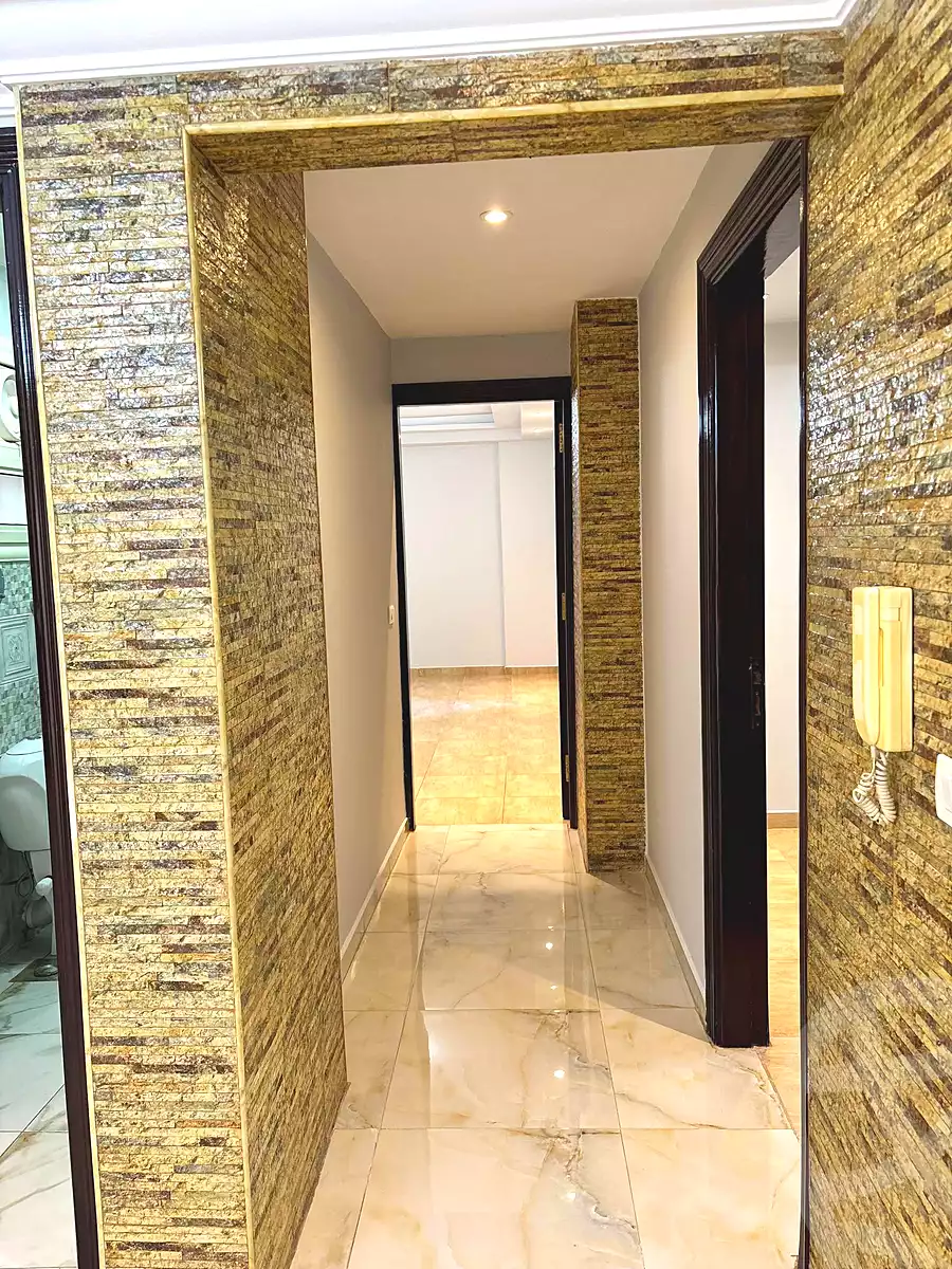 https://aqarmap.com.eg/ar/listing/7058714-for-sale-alexandria-miami-el-sebaey-st