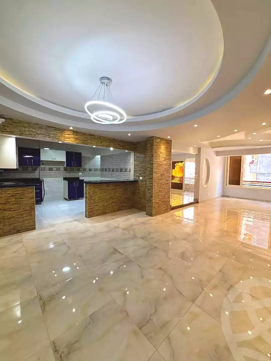 https://aqarmap.com.eg/ar/listing/7058811-for-sale-alexandria-miami-el-sebaey-st