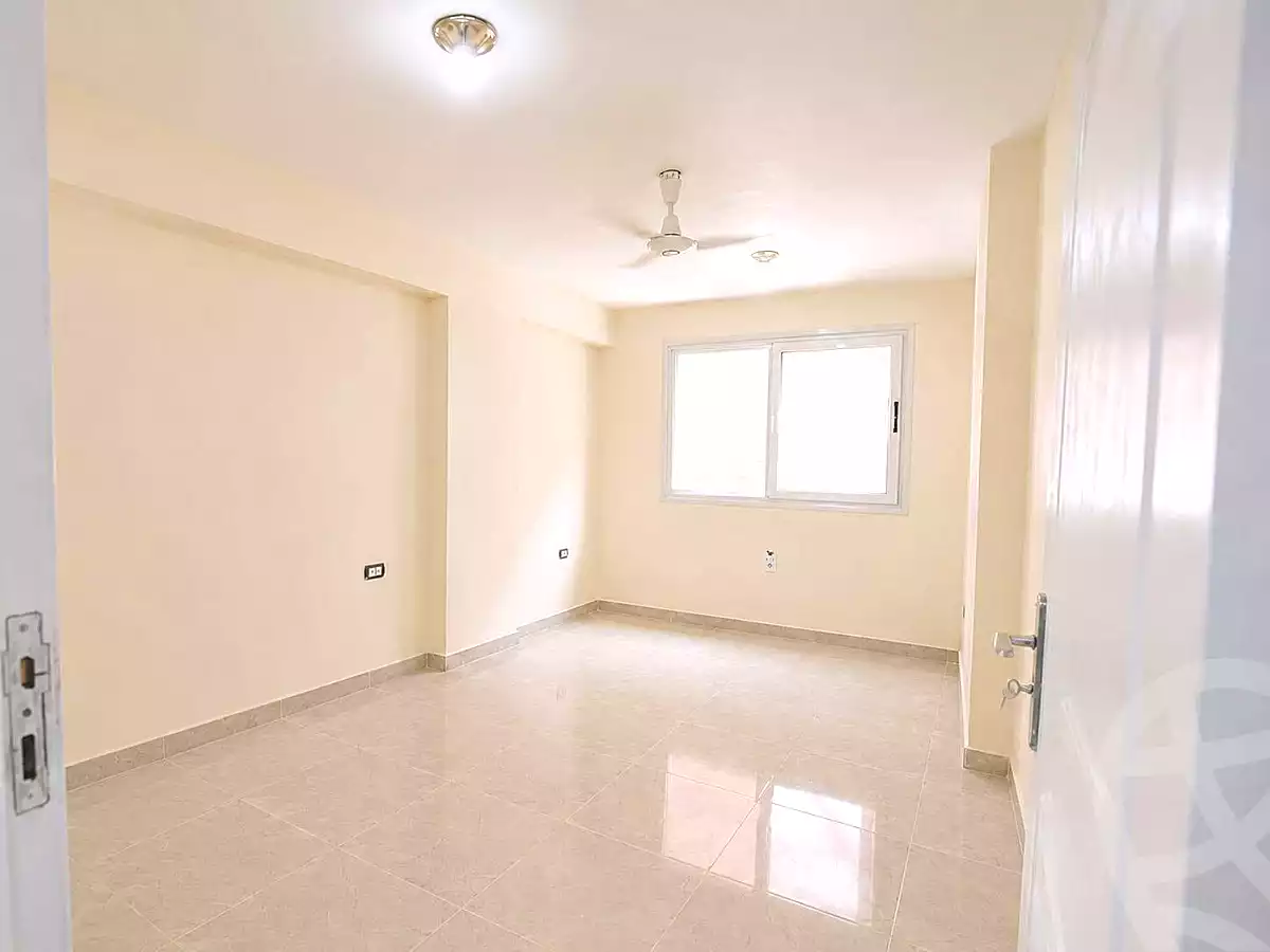 https://aqarmap.com.eg/ar/listing/7059026-for-sale-cairo-ain-shams-ain-shams-el-sharkia